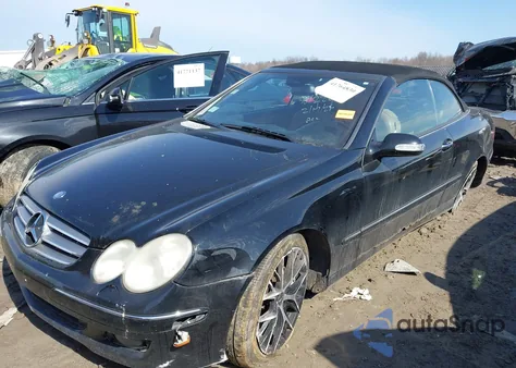 2008 Mercedes-Benz Clk 350 из США, поврежденный, VIN WDBTK56F98T097935